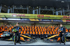 GP ABU DHABI, Oscar Piastri (AUS) McLaren e Lando Norris (GBR) McLaren at a team photograph.

04.12.2025. Formula 1 World Championship, Rd 24, Abu Dhabi Grand Prix, Yas Marina Circuit, Abu Dhabi, Preparation Day.

- www.xpbimages.com, EMail: requests@xpbimages.com © Copyright: Bearne / XPB Images