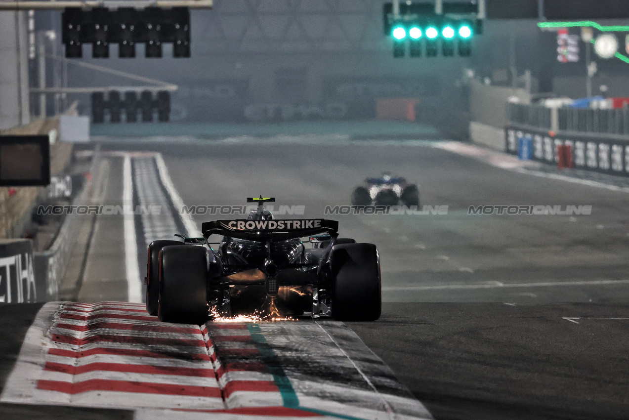 GP ABU DHABI, Gabriel Bortoleto (BRA) Sauber C45.
06.12.2025. Formula 1 World Championship, Rd 24, Abu Dhabi Grand Prix, Yas Marina Circuit, Abu Dhabi, Qualifiche Day.
- www.xpbimages.com, EMail: requests@xpbimages.com © Copyright: Charniaux / XPB Images