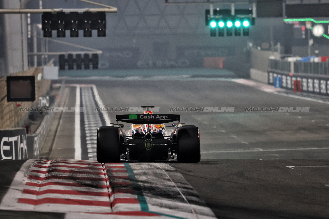 GP ABU DHABI, Isack Hadjar (FRA) Racing Bulls VCARB 02.
06.12.2025. Formula 1 World Championship, Rd 24, Abu Dhabi Grand Prix, Yas Marina Circuit, Abu Dhabi, Qualifiche Day.
- www.xpbimages.com, EMail: requests@xpbimages.com © Copyright: Charniaux / XPB Images