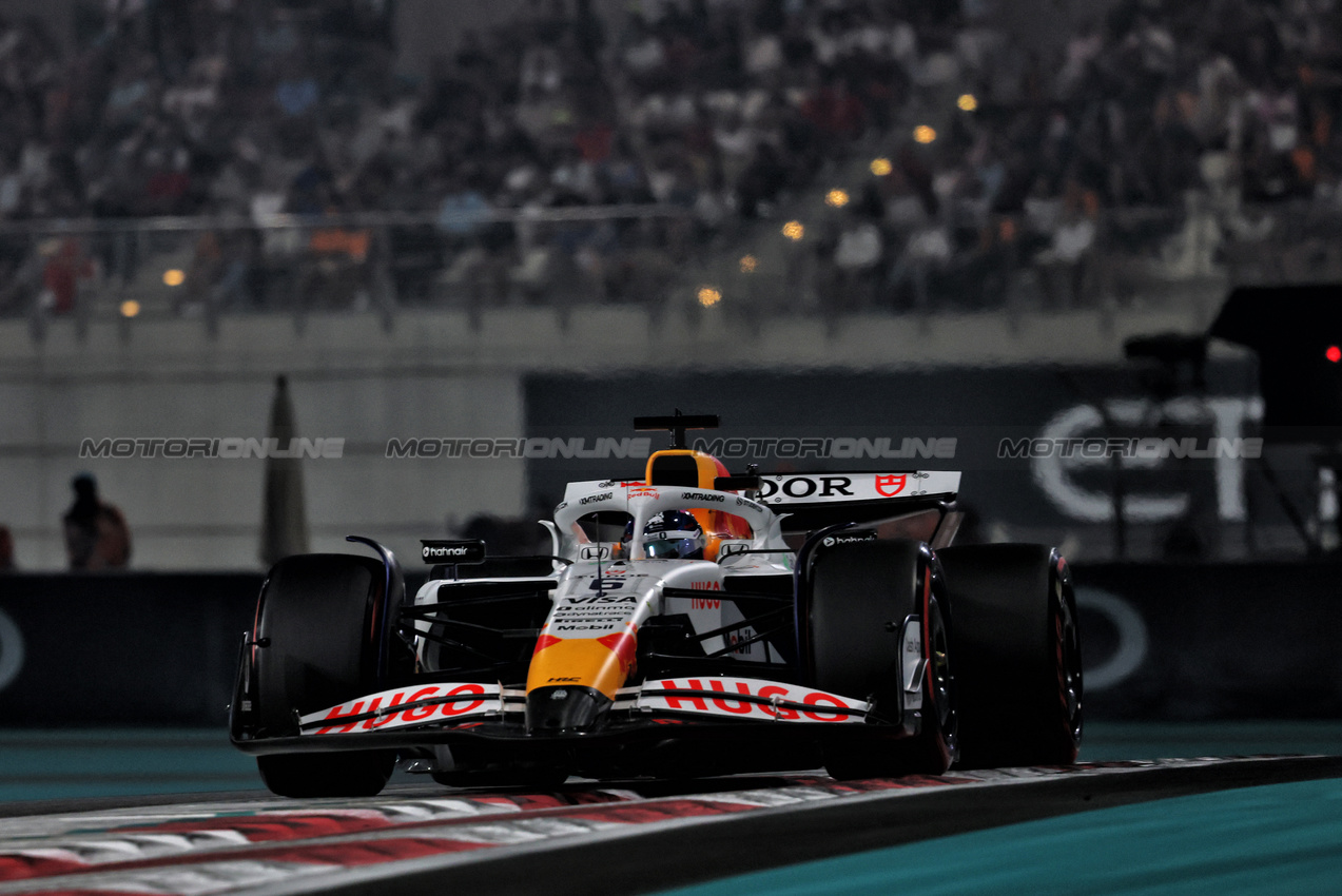 GP ABU DHABI, Isack Hadjar (FRA) Racing Bulls VCARB 02.
06.12.2025. Formula 1 World Championship, Rd 24, Abu Dhabi Grand Prix, Yas Marina Circuit, Abu Dhabi, Qualifiche Day.
- www.xpbimages.com, EMail: requests@xpbimages.com © Copyright: Charniaux / XPB Images