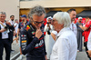 GP ABU DHABI, (L to R): Laurent Mekies (FRA) Red Bull Racing Team Principal e CEO with Bernie Ecclestone (GBR).
06.12.2025. Formula 1 World Championship, Rd 24, Abu Dhabi Grand Prix, Yas Marina Circuit, Abu Dhabi, Qualifiche Day.
- www.xpbimages.com, EMail: requests@xpbimages.com © Copyright: Moy / XPB Images