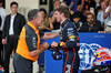 GP ABU DHABI, (L to R): Zak Brown (USA) McLaren Executive Director with pole sitter Max Verstappen (NLD) Red Bull Racing in qualifying parc ferme.
06.12.2025. Formula 1 World Championship, Rd 24, Abu Dhabi Grand Prix, Yas Marina Circuit, Abu Dhabi, Qualifiche Day.
- www.xpbimages.com, EMail: requests@xpbimages.com © Copyright: Batchelor / XPB Images