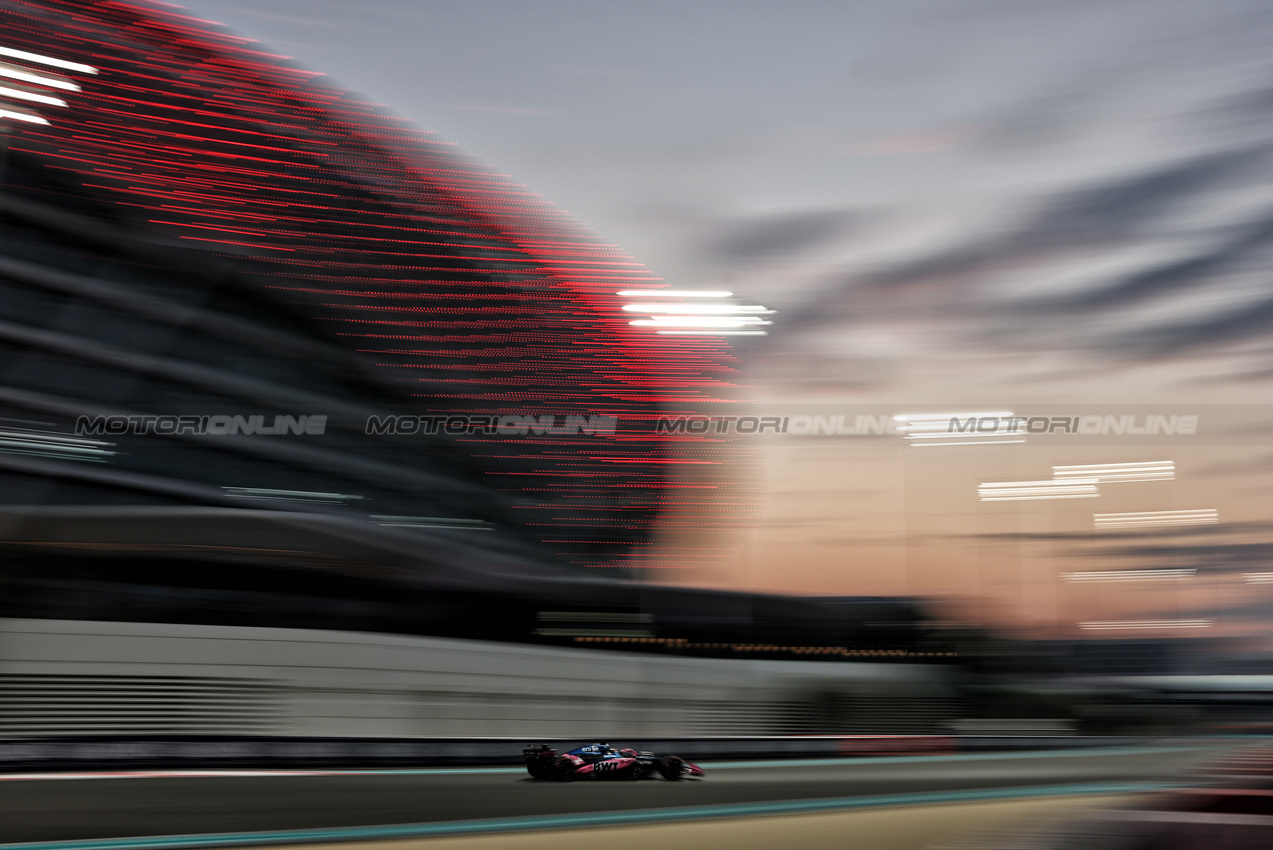 GP ABU DHABI, Pierre Gasly (FRA) Alpine F1 Team A525.

05.12.2025. Formula 1 World Championship, Rd 24, Abu Dhabi Grand Prix, Yas Marina Circuit, Abu Dhabi, Practice Day.

- www.xpbimages.com, EMail: requests@xpbimages.com © Copyright: Charniaux / XPB Images