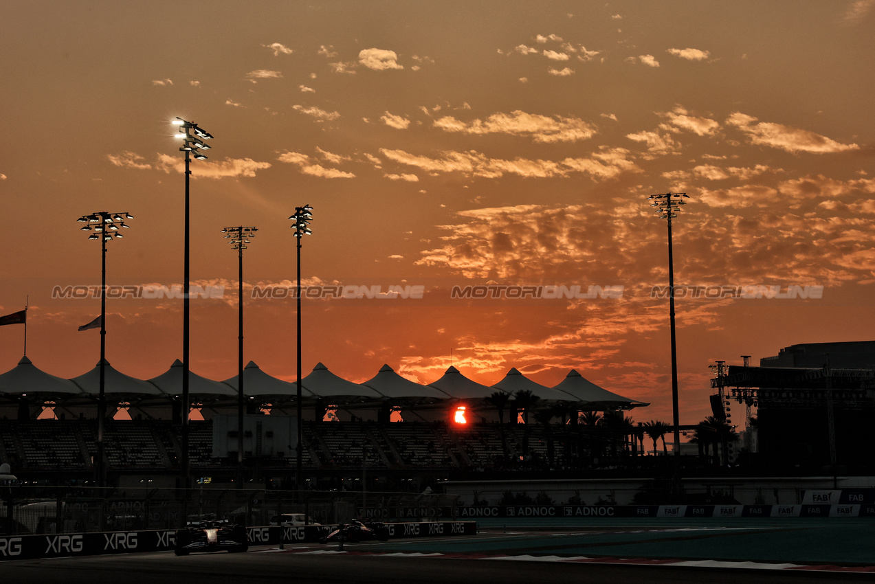 GP ABU DHABI, Charles Leclerc (MON) Ferrari SF-25.

05.12.2025. Formula 1 World Championship, Rd 24, Abu Dhabi Grand Prix, Yas Marina Circuit, Abu Dhabi, Practice Day.

- www.xpbimages.com, EMail: requests@xpbimages.com © Copyright: Charniaux / XPB Images