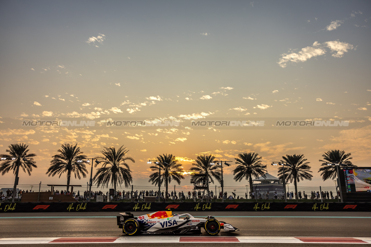 GP ABU DHABI, Liam Lawson (NZL) Racing Bulls VCARB 02.

05.12.2025. Formula 1 World Championship, Rd 24, Abu Dhabi Grand Prix, Yas Marina Circuit, Abu Dhabi, Practice Day.

- www.xpbimages.com, EMail: requests@xpbimages.com © Copyright: Bearne / XPB Images