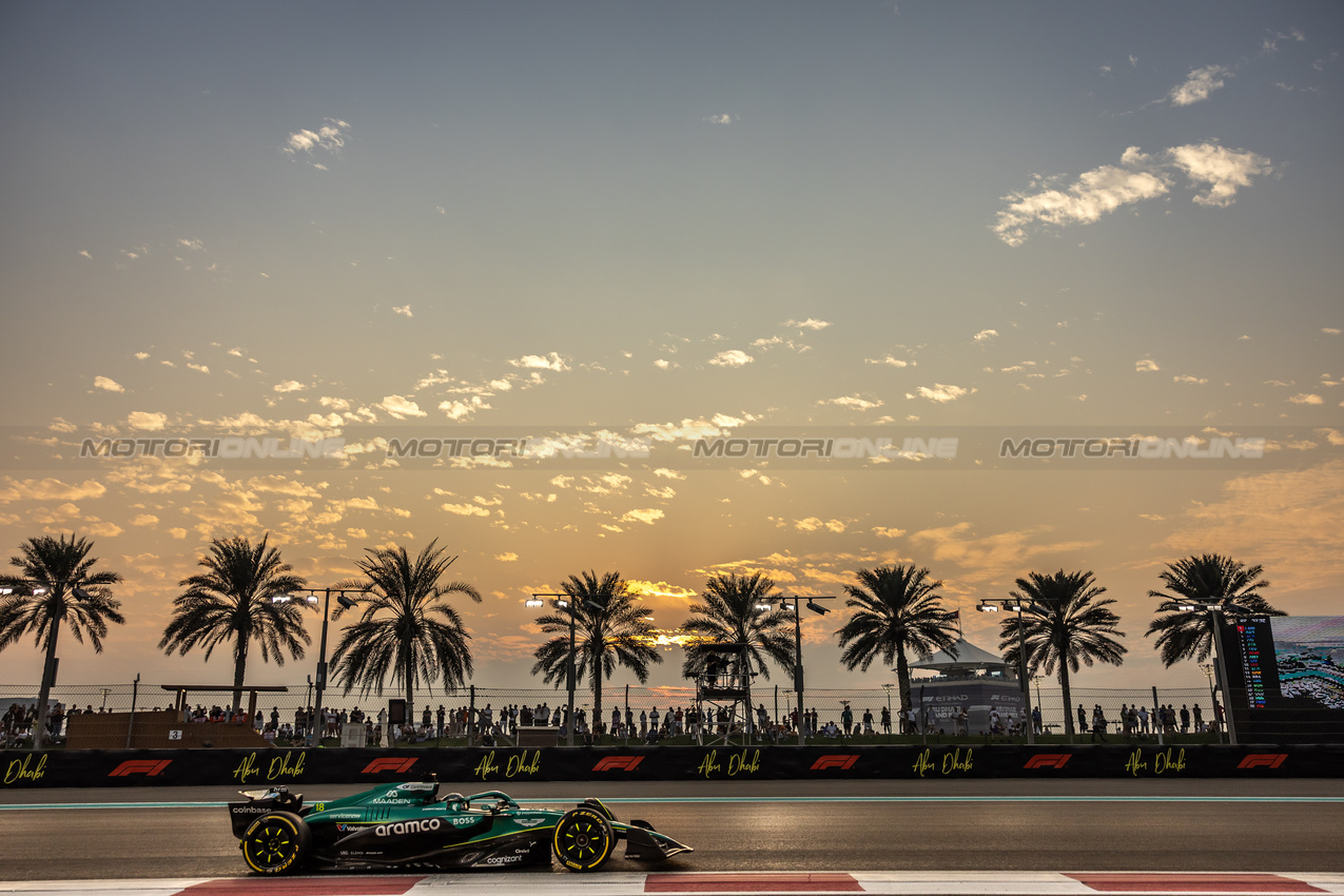 GP ABU DHABI, Lance Stroll (CDN) Aston Martin F1 Team AMR25.
05.12.2025. Formula 1 World Championship, Rd 24, Abu Dhabi Grand Prix, Yas Marina Circuit, Abu Dhabi, Practice Day.
- www.xpbimages.com, EMail: requests@xpbimages.com © Copyright: Bearne / XPB Images