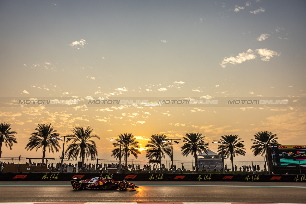 GP ABU DHABI, Charles Leclerc (MON) Ferrari SF-25.

05.12.2025. Formula 1 World Championship, Rd 24, Abu Dhabi Grand Prix, Yas Marina Circuit, Abu Dhabi, Practice Day.

- www.xpbimages.com, EMail: requests@xpbimages.com © Copyright: Bearne / XPB Images