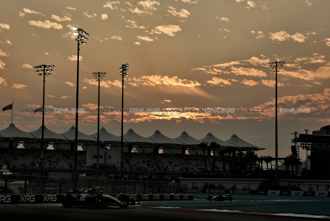 GP ABU DHABI, Nico Hulkenberg (GER) Sauber C45.

05.12.2025. Formula 1 World Championship, Rd 24, Abu Dhabi Grand Prix, Yas Marina Circuit, Abu Dhabi, Practice Day.

- www.xpbimages.com, EMail: requests@xpbimages.com © Copyright: Charniaux / XPB Images