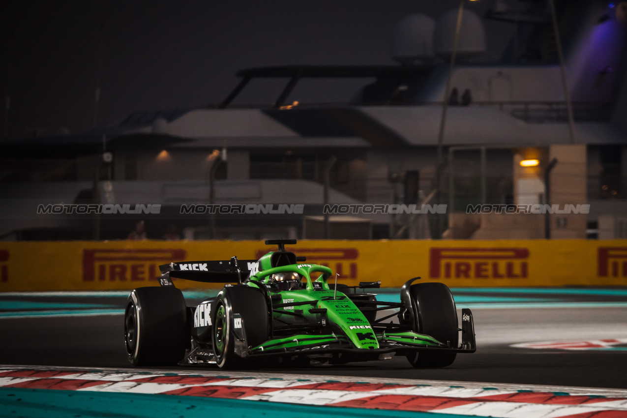 GP ABU DHABI, Nico Hulkenberg (GER) Sauber C45.

05.12.2025. Formula 1 World Championship, Rd 24, Abu Dhabi Grand Prix, Yas Marina Circuit, Abu Dhabi, Practice Day.

- www.xpbimages.com, EMail: requests@xpbimages.com © Copyright: Bearne / XPB Images