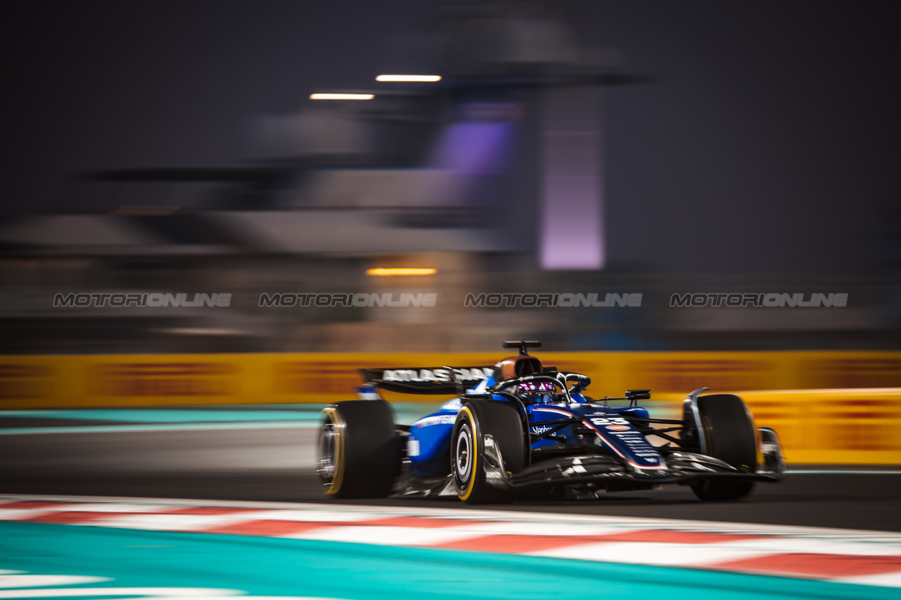 GP ABU DHABI, Alexander Albon (THA) Atlassian Williams Racing FW47.

05.12.2025. Formula 1 World Championship, Rd 24, Abu Dhabi Grand Prix, Yas Marina Circuit, Abu Dhabi, Practice Day.

- www.xpbimages.com, EMail: requests@xpbimages.com © Copyright: Bearne / XPB Images