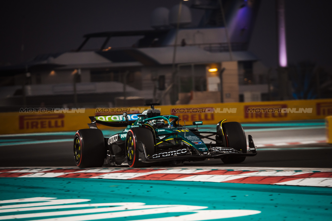 GP ABU DHABI, Lance Stroll (CDN) Aston Martin F1 Team AMR25.

05.12.2025. Formula 1 World Championship, Rd 24, Abu Dhabi Grand Prix, Yas Marina Circuit, Abu Dhabi, Practice Day.

- www.xpbimages.com, EMail: requests@xpbimages.com © Copyright: Bearne / XPB Images