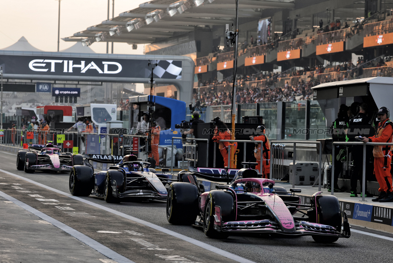 GP ABU DHABI, Pierre Gasly (FRA) Alpine F1 Team A525 leaves the pits.
05.12.2025. Formula 1 World Championship, Rd 24, Abu Dhabi Grand Prix, Yas Marina Circuit, Abu Dhabi, Practice Day.
- www.xpbimages.com, EMail: requests@xpbimages.com © Copyright: Moy / XPB Images