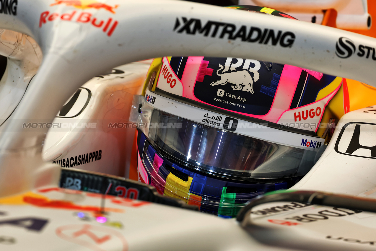 GP ABU DHABI, Liam Lawson (NZL) Racing Bulls VCARB 02.
05.12.2025. Formula 1 World Championship, Rd 24, Abu Dhabi Grand Prix, Yas Marina Circuit, Abu Dhabi, Practice Day.
- www.xpbimages.com, EMail: requests@xpbimages.com © Copyright: Batchelor / XPB Images