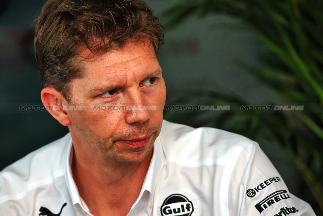 GP ARABIA SAUDITA, James Vowles (GBR) Atlassian Williams Racing Team Principal.

17.04.2025. Formula 1 World Championship, Rd 5, Saudi Arabian Grand Prix, Jeddah, Saudi Arabia, Preparation Day.

- www.xpbimages.com, EMail: requests@xpbimages.com © Copyright: Batchelor / XPB Images