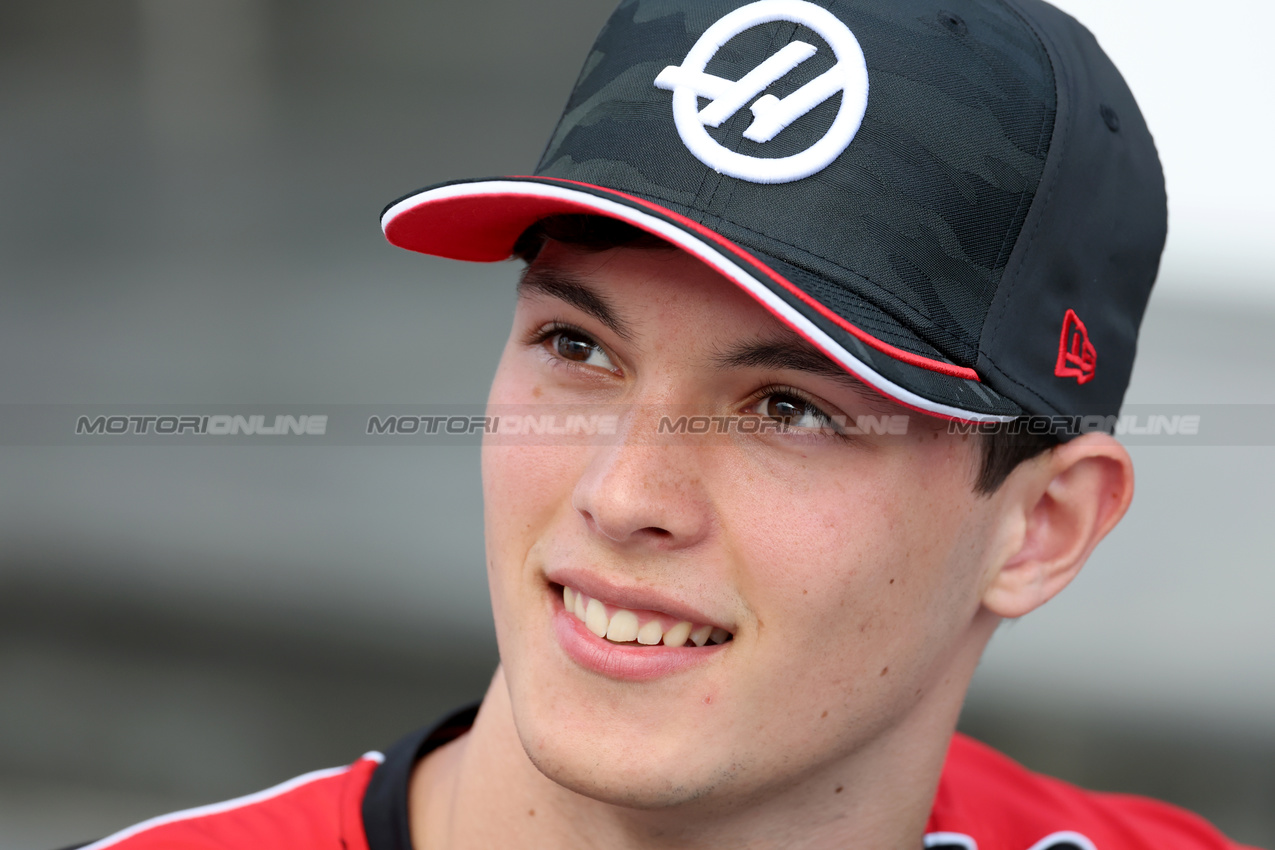 GP ARABIA SAUDITA, Oliver Bearman (GBR) Haas F1 Team.

17.04.2025. Formula 1 World Championship, Rd 5, Saudi Arabian Grand Prix, Jeddah, Saudi Arabia, Preparation Day.

 - www.xpbimages.com, EMail: requests@xpbimages.com © Copyright: Coates / XPB Images