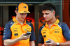 GP ARABIA SAUDITA, (L to R): Oscar Piastri (AUS) McLaren e team mate Lando Norris (GBR) McLaren.

17.04.2025. Formula 1 World Championship, Rd 5, Saudi Arabian Grand Prix, Jeddah, Saudi Arabia, Preparation Day.

- www.xpbimages.com, EMail: requests@xpbimages.com © Copyright: Batchelor / XPB Images