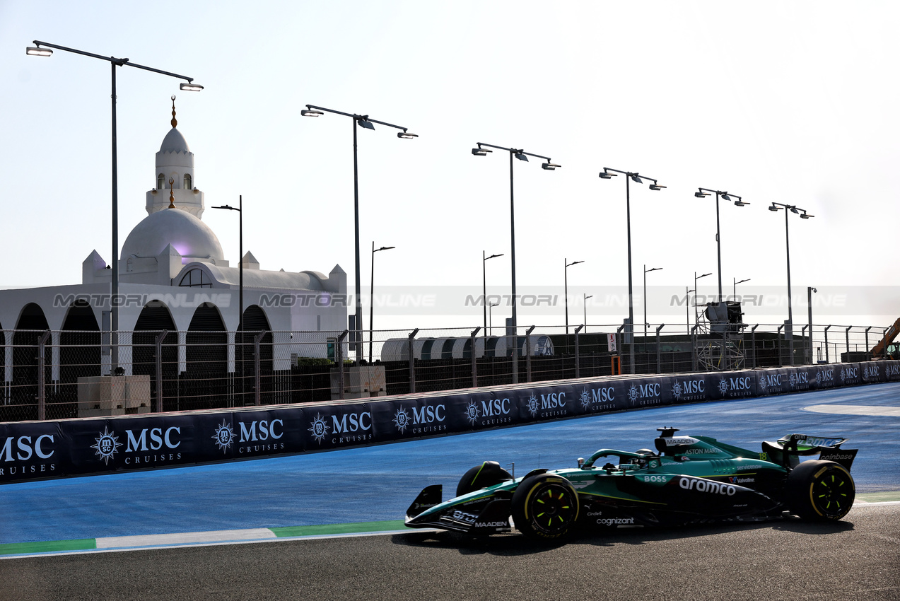 GP ARABIA SAUDITA, Lance Stroll (CDN) Aston Martin F1 Team AMR25.

18.04.2025. Formula 1 World Championship, Rd 5, Saudi Arabian Grand Prix, Jeddah, Saudi Arabia, Practice Day.

- www.xpbimages.com, EMail: requests@xpbimages.com © Copyright: Charniaux / XPB Images