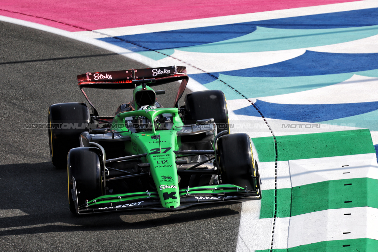 GP ARABIA SAUDITA, Nico Hulkenberg (GER) Sauber C45.

18.04.2025. Formula 1 World Championship, Rd 5, Saudi Arabian Grand Prix, Jeddah, Saudi Arabia, Practice Day.

- www.xpbimages.com, EMail: requests@xpbimages.com © Copyright: Bearne / XPB Images