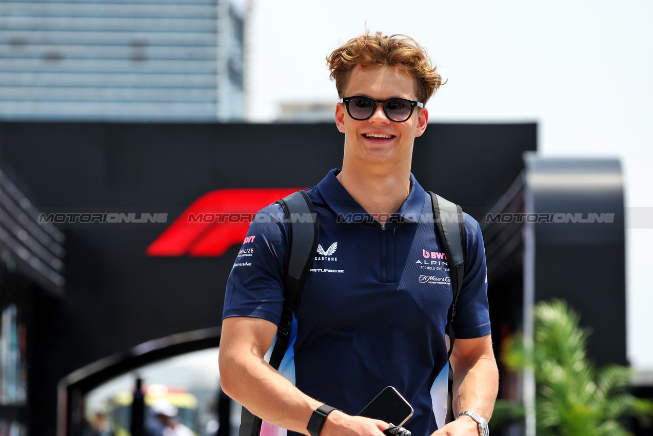 GP ARABIA SAUDITA, Paul Aron (EST) Alpine F1 Team Reserve Driver.

18.04.2025. Formula 1 World Championship, Rd 5, Saudi Arabian Grand Prix, Jeddah, Saudi Arabia, Practice Day.

- www.xpbimages.com, EMail: requests@xpbimages.com © Copyright: Bearne / XPB Images