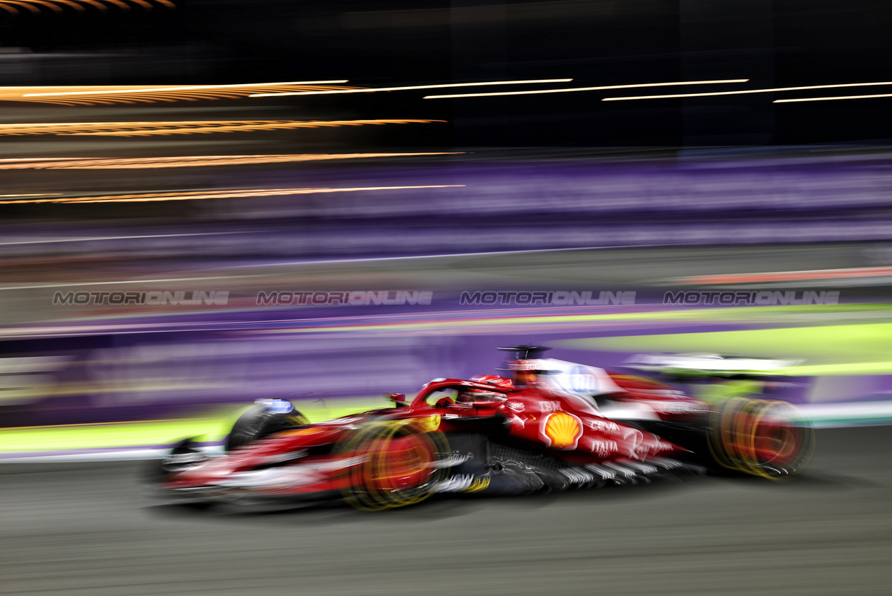GP ARABIA SAUDITA, Charles Leclerc (MON) Ferrari SF-25.

18.04.2025. Formula 1 World Championship, Rd 5, Saudi Arabian Grand Prix, Jeddah, Saudi Arabia, Practice Day.

- www.xpbimages.com, EMail: requests@xpbimages.com © Copyright: Charniaux / XPB Images