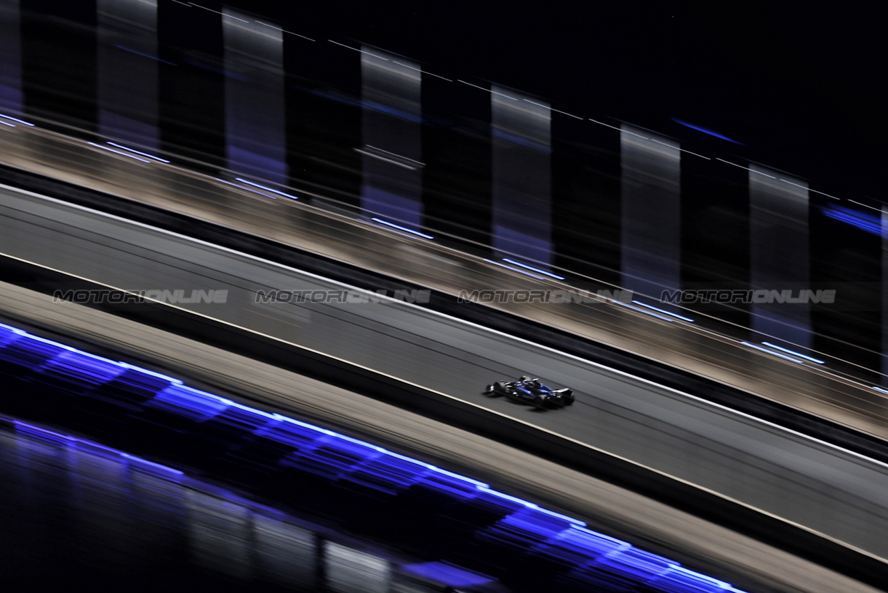 GP ARABIA SAUDITA, Alexander Albon (THA) Atlassian Williams Racing FW47.

18.04.2025. Formula 1 World Championship, Rd 5, Saudi Arabian Grand Prix, Jeddah, Saudi Arabia, Practice Day.

 - www.xpbimages.com, EMail: requests@xpbimages.com © Copyright: Rew / XPB Images