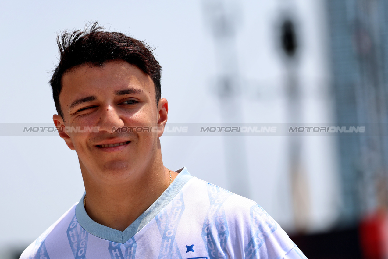GP ARABIA SAUDITA, Isack Hadjar (FRA) Racing Bulls.

18.04.2025. Formula 1 World Championship, Rd 5, Saudi Arabian Grand Prix, Jeddah, Saudi Arabia, Practice Day.

 - www.xpbimages.com, EMail: requests@xpbimages.com © Copyright: Rew / XPB Images