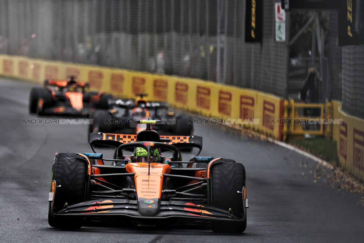 GP AUSTRALIA, Lando Norris (GBR) McLaren MCL39.

16.03.2025. Formula 1 World Championship, Rd 1, Australian Grand Prix, Albert Park, Melbourne, Australia, Gara Day.

- www.xpbimages.com, EMail: requests@xpbimages.com © Copyright: Moy / XPB Images