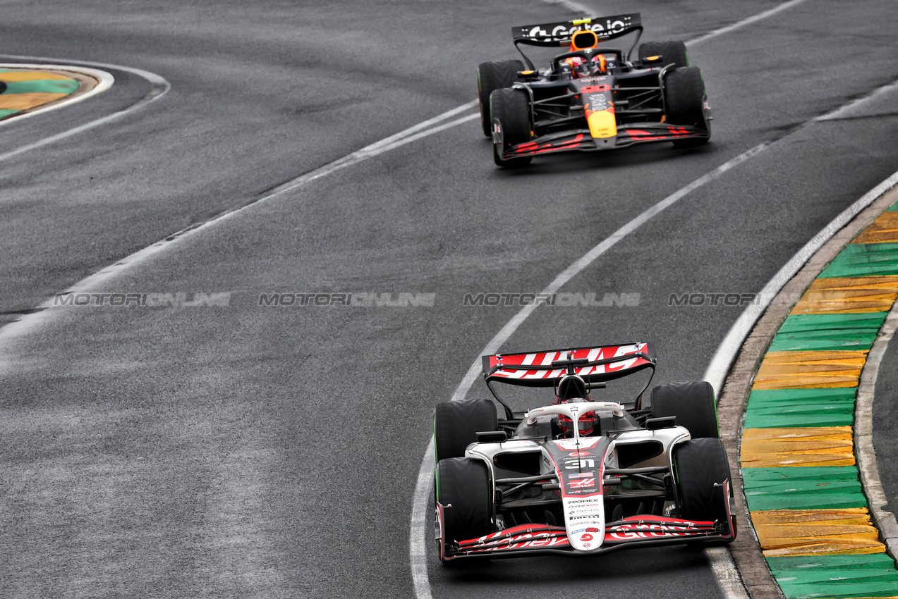 GP AUSTRALIA, Esteban Ocon (FRA) Haas VF-25.

16.03.2025. Formula 1 World Championship, Rd 1, Australian Grand Prix, Albert Park, Melbourne, Australia, Gara Day.

- www.xpbimages.com, EMail: requests@xpbimages.com © Copyright: Batchelor / XPB Images