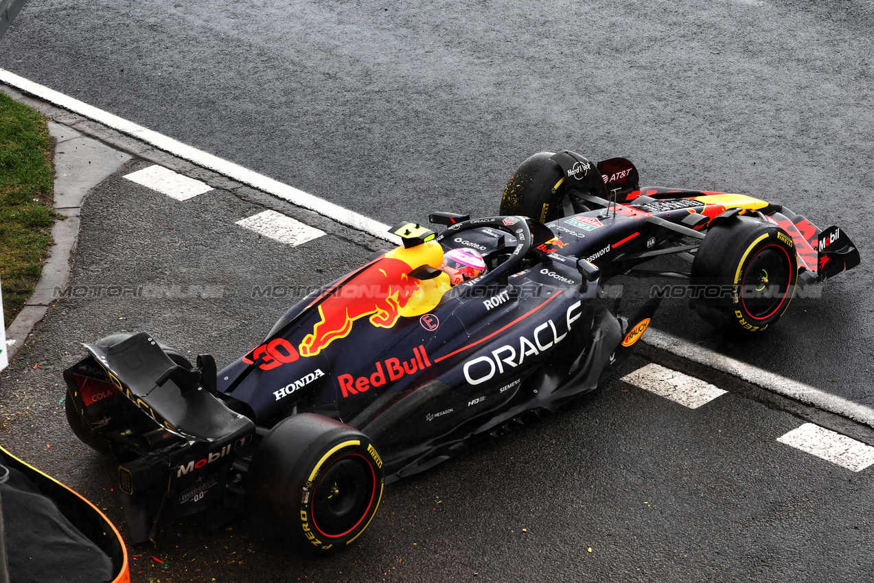 GP AUSTRALIA, Liam Lawson (NZL) Red Bull Racing RB21 crashes out of the race.

16.03.2025. Formula 1 World Championship, Rd 1, Australian Grand Prix, Albert Park, Melbourne, Australia, Gara Day.

- www.xpbimages.com, EMail: requests@xpbimages.com © Copyright: Batchelor / XPB Images