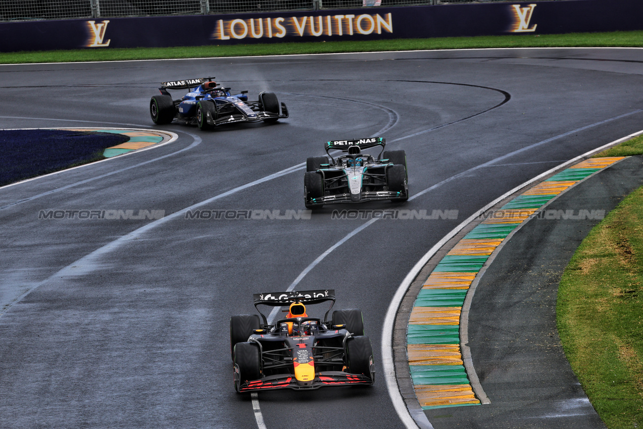 GP AUSTRALIA, Max Verstappen (NLD) Red Bull Racing RB21.

16.03.2025. Formula 1 World Championship, Rd 1, Australian Grand Prix, Albert Park, Melbourne, Australia, Gara Day.

- www.xpbimages.com, EMail: requests@xpbimages.com © Copyright: Batchelor / XPB Images
