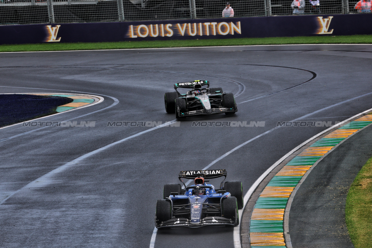 GP AUSTRALIA, Alexander Albon (THA) Atlassian Williams Racing FW47.

16.03.2025. Formula 1 World Championship, Rd 1, Australian Grand Prix, Albert Park, Melbourne, Australia, Gara Day.

- www.xpbimages.com, EMail: requests@xpbimages.com © Copyright: Batchelor / XPB Images