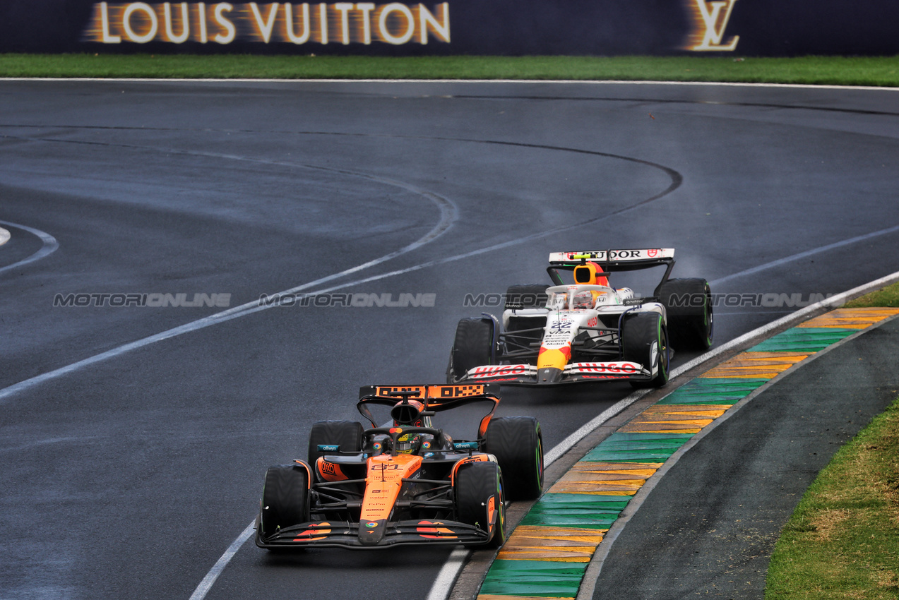 GP AUSTRALIA, Oscar Piastri (AUS) McLaren MCL39.

16.03.2025. Formula 1 World Championship, Rd 1, Australian Grand Prix, Albert Park, Melbourne, Australia, Gara Day.

- www.xpbimages.com, EMail: requests@xpbimages.com © Copyright: Batchelor / XPB Images