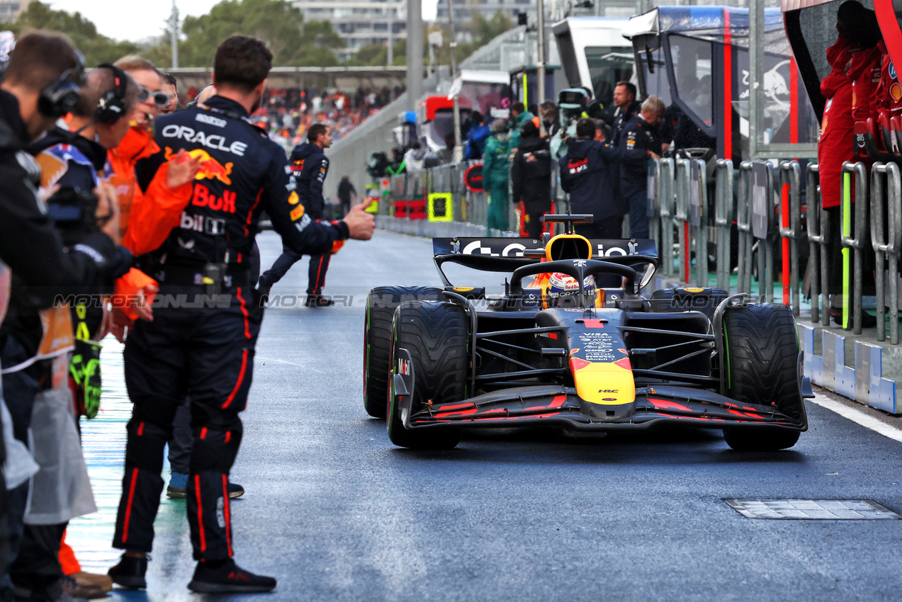 GP AUSTRALIA, Second placed Max Verstappen (NLD) Red Bull Racing RB21 enters parc ferme.

16.03.2025. Formula 1 World Championship, Rd 1, Australian Grand Prix, Albert Park, Melbourne, Australia, Gara Day.

- www.xpbimages.com, EMail: requests@xpbimages.com © Copyright: Bearne / XPB Images