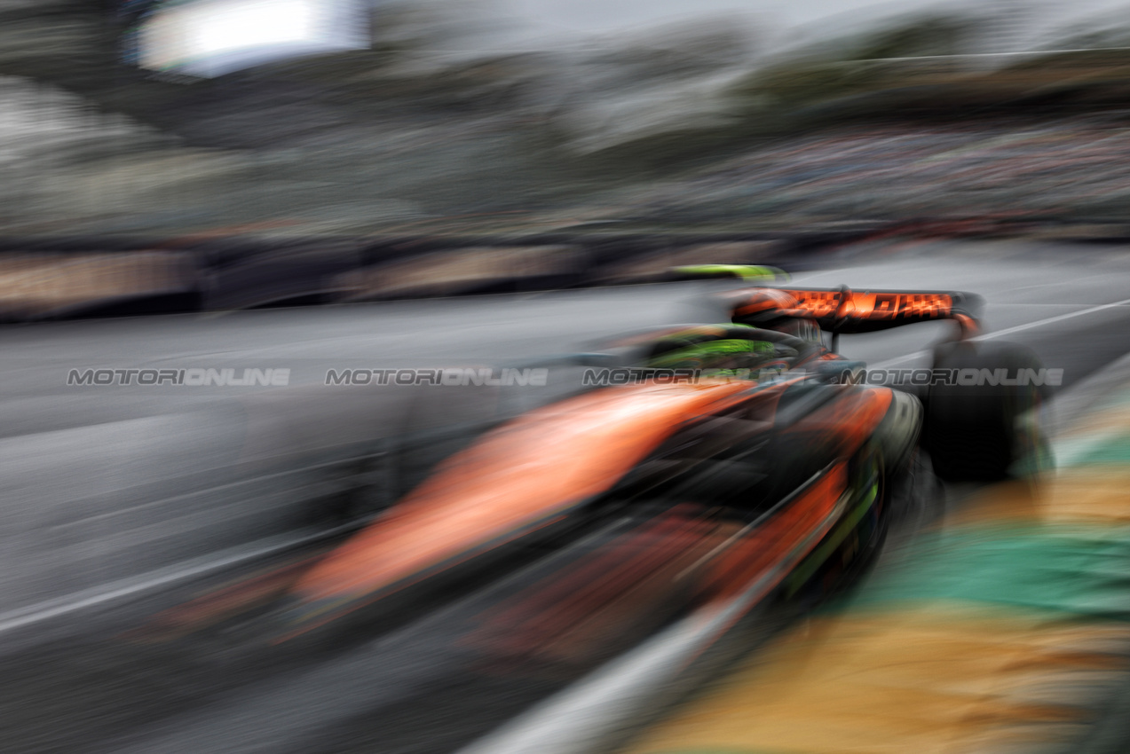 GP AUSTRALIA, Lando Norris (GBR) McLaren MCL39.

16.03.2025. Formula 1 World Championship, Rd 1, Australian Grand Prix, Albert Park, Melbourne, Australia, Gara Day.

- www.xpbimages.com, EMail: requests@xpbimages.com © Copyright: Bearne / XPB Images