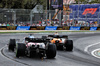 GP AUSTRALIA, Oscar Piastri (AUS) McLaren MCL39 e Pierre Gasly (FRA) Alpine F1 Team A525 battle for position.

16.03.2025. Formula 1 World Championship, Rd 1, Australian Grand Prix, Albert Park, Melbourne, Australia, Gara Day.

- www.xpbimages.com, EMail: requests@xpbimages.com © Copyright: Moy / XPB Images