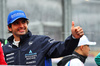 GP AUSTRALIA, Carlos Sainz (ESP) Atlassian Williams Racing on the drivers' parade.

16.03.2025. Formula 1 World Championship, Rd 1, Australian Grand Prix, Albert Park, Melbourne, Australia, Gara Day.

- www.xpbimages.com, EMail: requests@xpbimages.com © Copyright: Batchelor / XPB Images