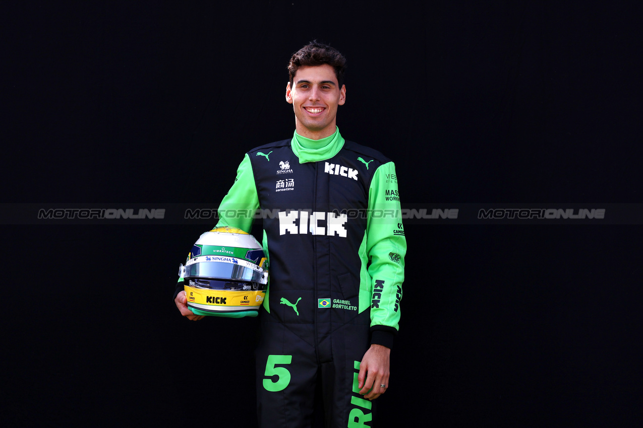 GP AUSTRALIA, Gabriel Bortoleto (BRA) Sauber.

13.03.2025. Formula 1 World Championship, Rd 1, Australian Grand Prix, Albert Park, Melbourne, Australia, Preparation Day.

- www.xpbimages.com, EMail: requests@xpbimages.com © Copyright: Moy / XPB Images