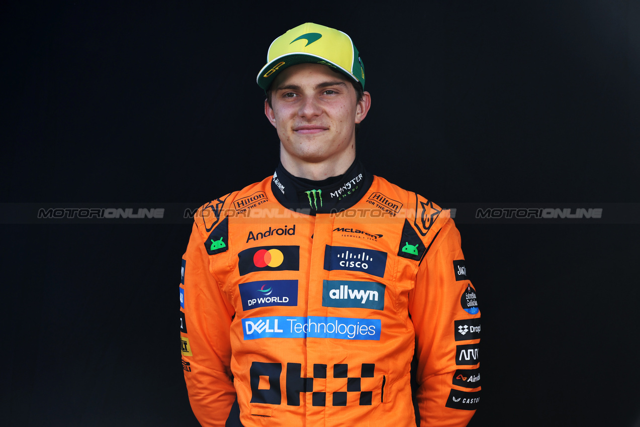 GP AUSTRALIA, Oscar Piastri (AUS) McLaren.

13.03.2025. Formula 1 World Championship, Rd 1, Australian Grand Prix, Albert Park, Melbourne, Australia, Preparation Day.

- www.xpbimages.com, EMail: requests@xpbimages.com © Copyright: Bearne / XPB Images