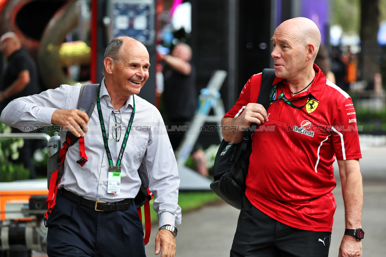 GP AUSTRALIA, (L to R): Willem Toet (AUS) with Jock Clear (GBR) Ferrari Senior Performance Engineer.

13.03.2025. Formula 1 World Championship, Rd 1, Australian Grand Prix, Albert Park, Melbourne, Australia, Preparation Day.

- www.xpbimages.com, EMail: requests@xpbimages.com © Copyright: Moy / XPB Images