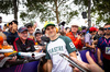 GP AUSTRALIA, Oscar Piastri (AUS) McLaren with fans.

13.03.2025. Formula 1 World Championship, Rd 1, Australian Grand Prix, Albert Park, Melbourne, Australia, Preparation Day.

- www.xpbimages.com, EMail: requests@xpbimages.com © Copyright: Bearne / XPB Images