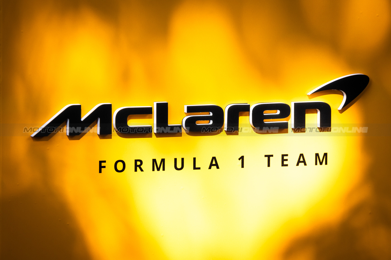 GP AUSTRALIA, McLaren logo.

12.03.2025. Formula 1 World Championship, Rd 1, Australian Grand Prix, Albert Park, Melbourne, Australia, Preparation Day.

- www.xpbimages.com, EMail: requests@xpbimages.com © Copyright: Bearne / XPB Images