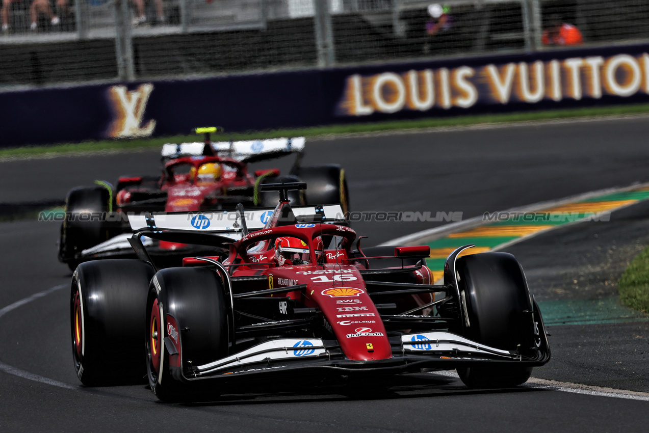 GP AUSTRALIA, Charles Leclerc (MON) Ferrari SF-25 davanti a team mate Lewis Hamilton (GBR) Ferrari SF-25.

15.03.2025. Formula 1 World Championship, Rd 1, Australian Grand Prix, Albert Park, Melbourne, Australia, Qualifiche Day.

- www.xpbimages.com, EMail: requests@xpbimages.com © Copyright: Moy / XPB Images