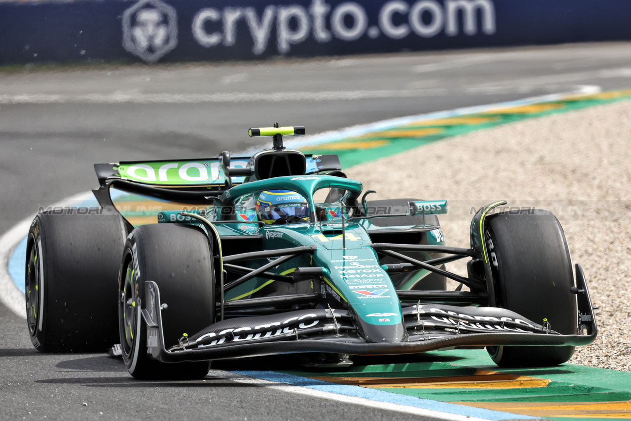GP AUSTRALIA, Fernando Alonso (ESP) Aston Martin F1 Team AMR25.

15.03.2025. Formula 1 World Championship, Rd 1, Australian Grand Prix, Albert Park, Melbourne, Australia, Qualifiche Day.

- www.xpbimages.com, EMail: requests@xpbimages.com © Copyright: Bearne / XPB Images
