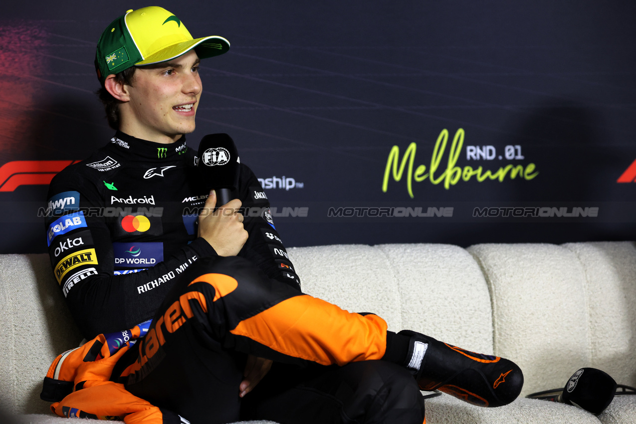 GP AUSTRALIA, Oscar Piastri (AUS) McLaren in the post qualifying FIA Press Conference.

15.03.2025. Formula 1 World Championship, Rd 1, Australian Grand Prix, Albert Park, Melbourne, Australia, Qualifiche Day.

- www.xpbimages.com, EMail: requests@xpbimages.com © Copyright: Bearne / XPB Images