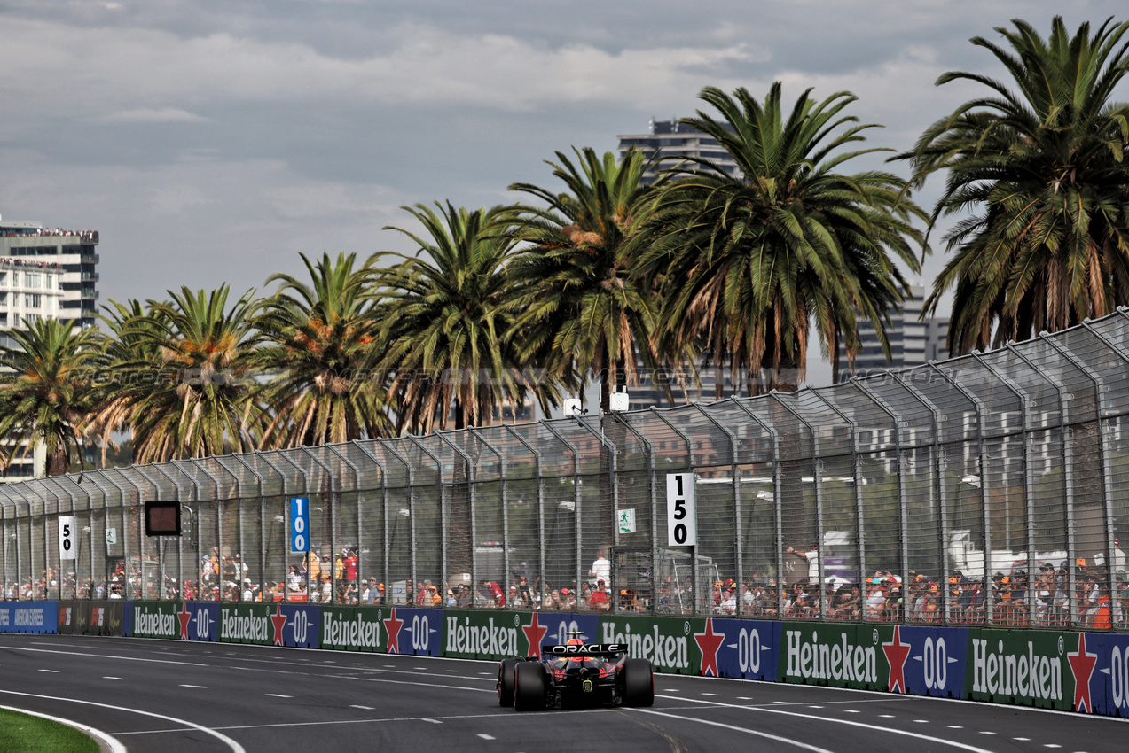 GP AUSTRALIA, Liam Lawson (NZL) Red Bull Racing RB21.

15.03.2025. Formula 1 World Championship, Rd 1, Australian Grand Prix, Albert Park, Melbourne, Australia, Qualifiche Day.

- www.xpbimages.com, EMail: requests@xpbimages.com © Copyright: Moy / XPB Images