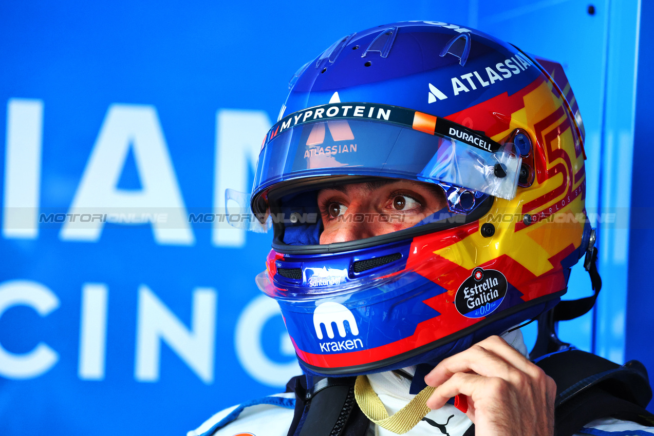 GP AUSTRALIA, Carlos Sainz (ESP) Atlassian Williams Racing.

15.03.2025. Formula 1 World Championship, Rd 1, Australian Grand Prix, Albert Park, Melbourne, Australia, Qualifiche Day.

- www.xpbimages.com, EMail: requests@xpbimages.com © Copyright: Batchelor / XPB Images