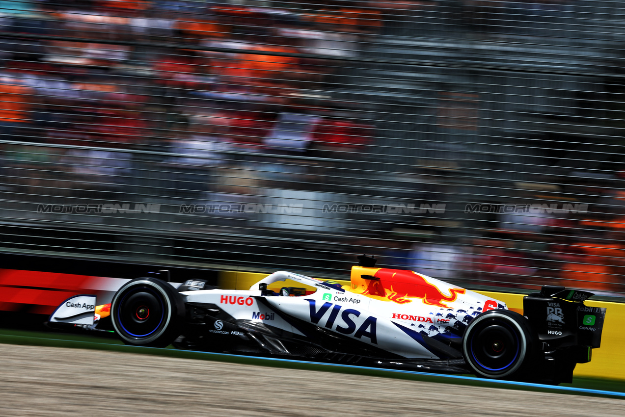 GP AUSTRALIA, Isack Hadjar (FRA) Racing Bulls VCARB 02.

15.03.2025. Formula 1 World Championship, Rd 1, Australian Grand Prix, Albert Park, Melbourne, Australia, Qualifiche Day.

- www.xpbimages.com, EMail: requests@xpbimages.com © Copyright: Charniaux / XPB Images