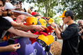 GP AUSTRALIA, Lando Norris (GBR) McLaren with fans.

15.03.2025. Formula 1 World Championship, Rd 1, Australian Grand Prix, Albert Park, Melbourne, Australia, Qualifiche Day.

- www.xpbimages.com, EMail: requests@xpbimages.com © Copyright: Bearne / XPB Images