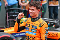 GP AUSTRALIA, Lando Norris (GBR) McLaren celebrates his pole position in qualifying parc ferme.

15.03.2025. Formula 1 World Championship, Rd 1, Australian Grand Prix, Albert Park, Melbourne, Australia, Qualifiche Day.

- www.xpbimages.com, EMail: requests@xpbimages.com © Copyright: Batchelor / XPB Images