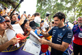 GP AUSTRALIA, Carlos Sainz (ESP) Atlassian Williams Racing with fans.

15.03.2025. Formula 1 World Championship, Rd 1, Australian Grand Prix, Albert Park, Melbourne, Australia, Qualifiche Day.

- www.xpbimages.com, EMail: requests@xpbimages.com © Copyright: Bearne / XPB Images